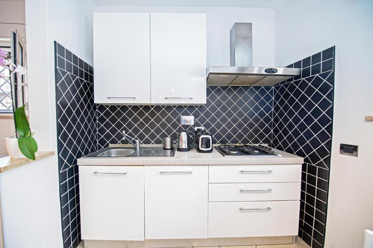 B&Bea Sweet Home Aurelia โรม ภายนอก รูปภาพ